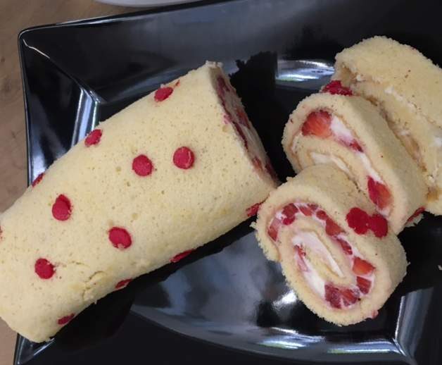 ROULE IMPRIME AUX FRAISES