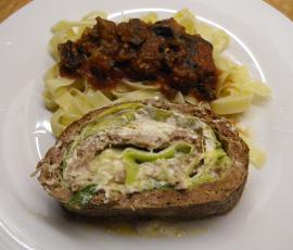 Roulé moelleux au fromage frais et poireau