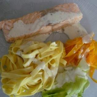Saumon aux 3 tagliatelles et sauce au boursin