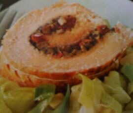 SAUMON FARCI AUX CHAMPIGNONS ET TOMATES CONFITES