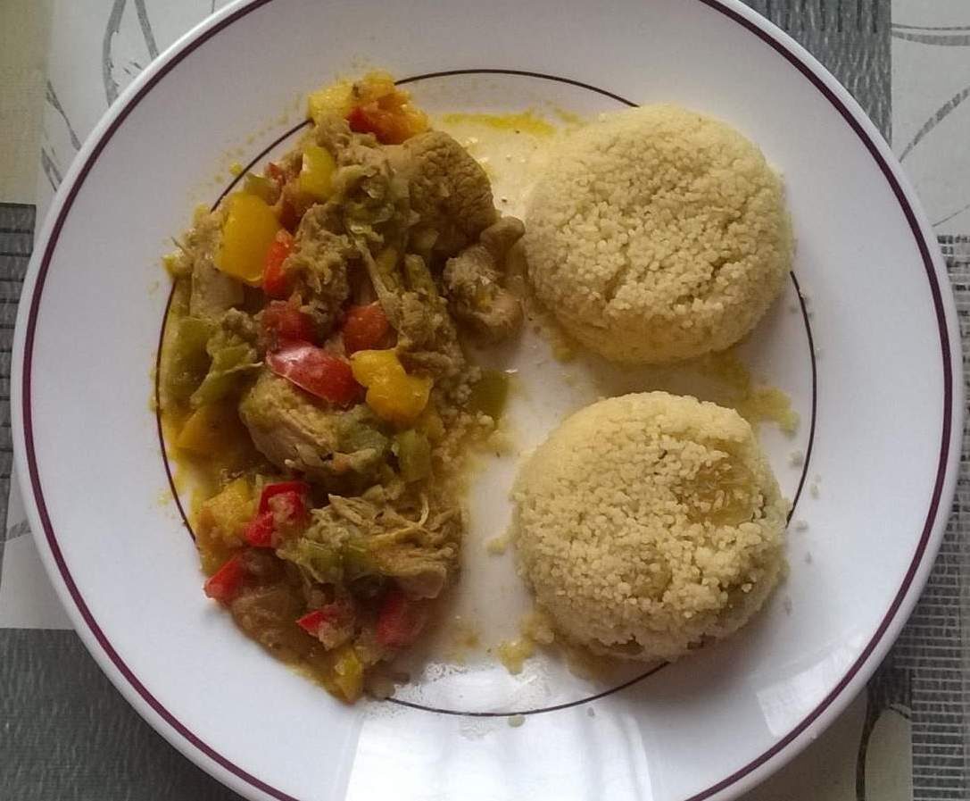 sauté de dinde au citron et sa semoule aux raisins