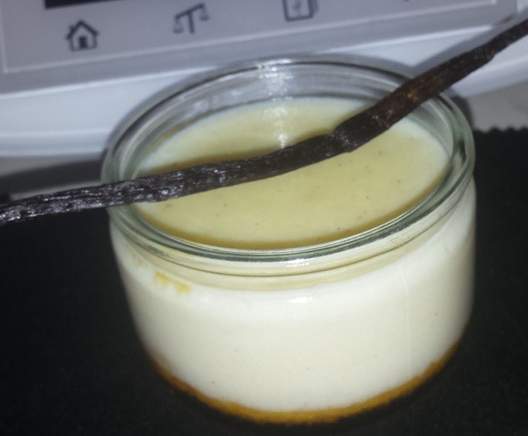 semoule au lait sur lit de caramel