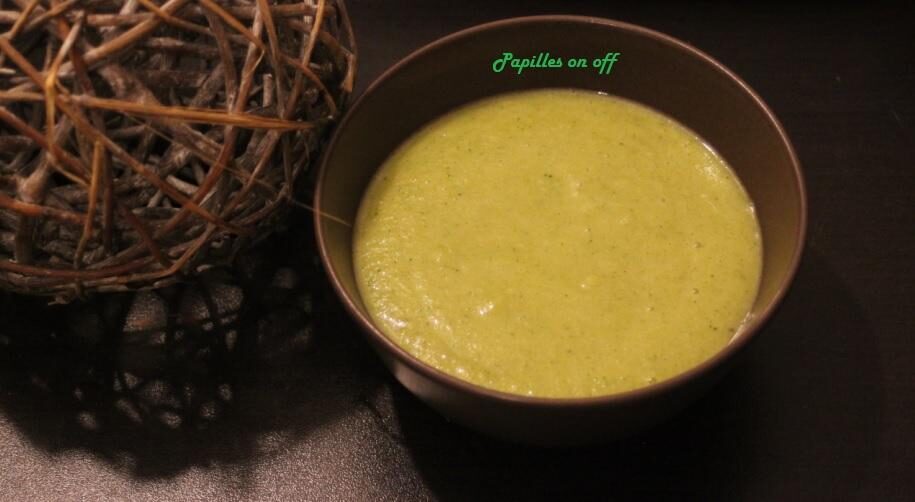 Soupe brocolis et carottes au chèvre
