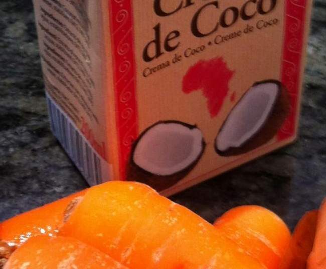 SOUPE DE CAROTTES AU LAIT DE COCO