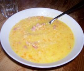 Soupe de lentilles corail aux lardons