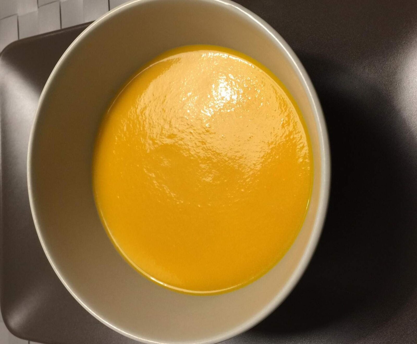 Soupe de potimarron, patate douce et féta