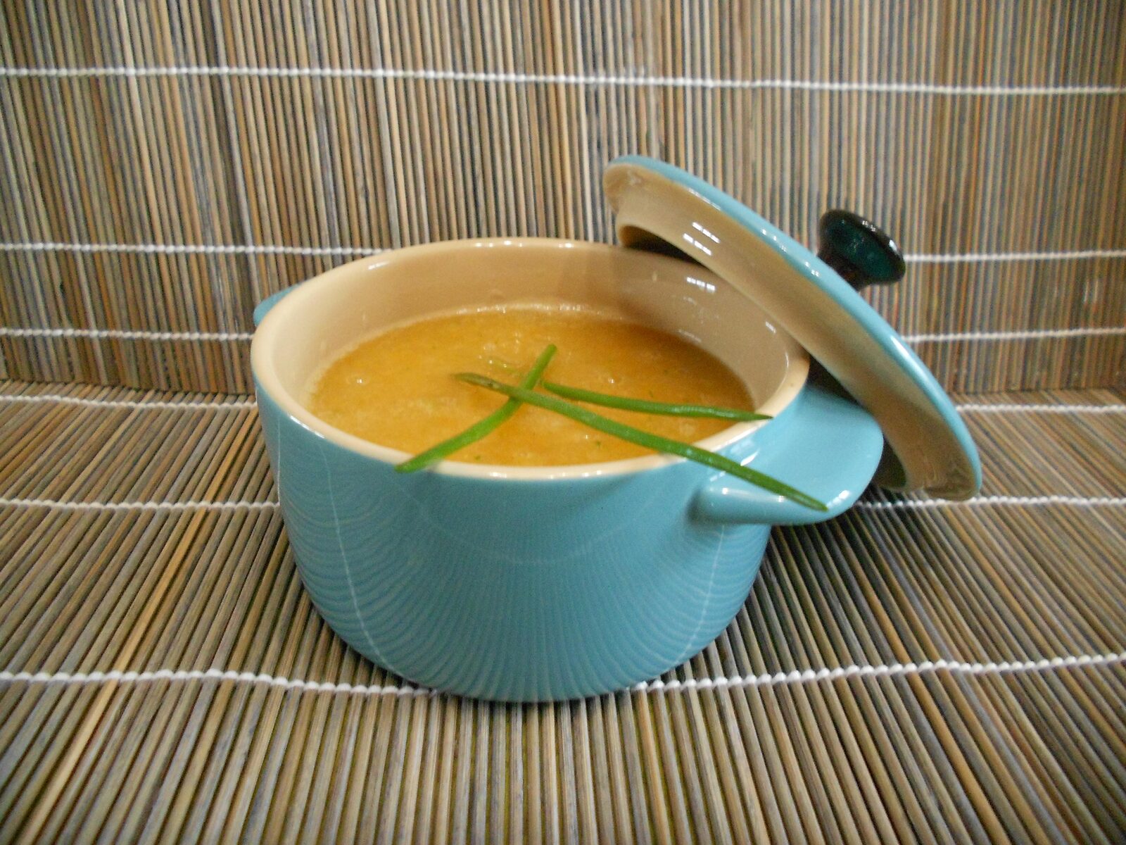 SOUPE TAILLE DE GUÊPE