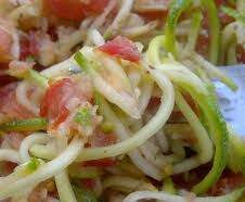 spaghettis de courgettes ail et basilic