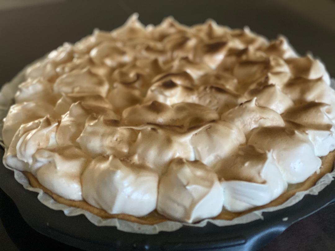TARTE À LA RHUBARBE MERINGUEE