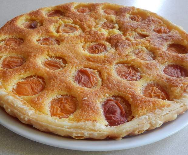 TARTE AUX ABRICOTS AMANDINE