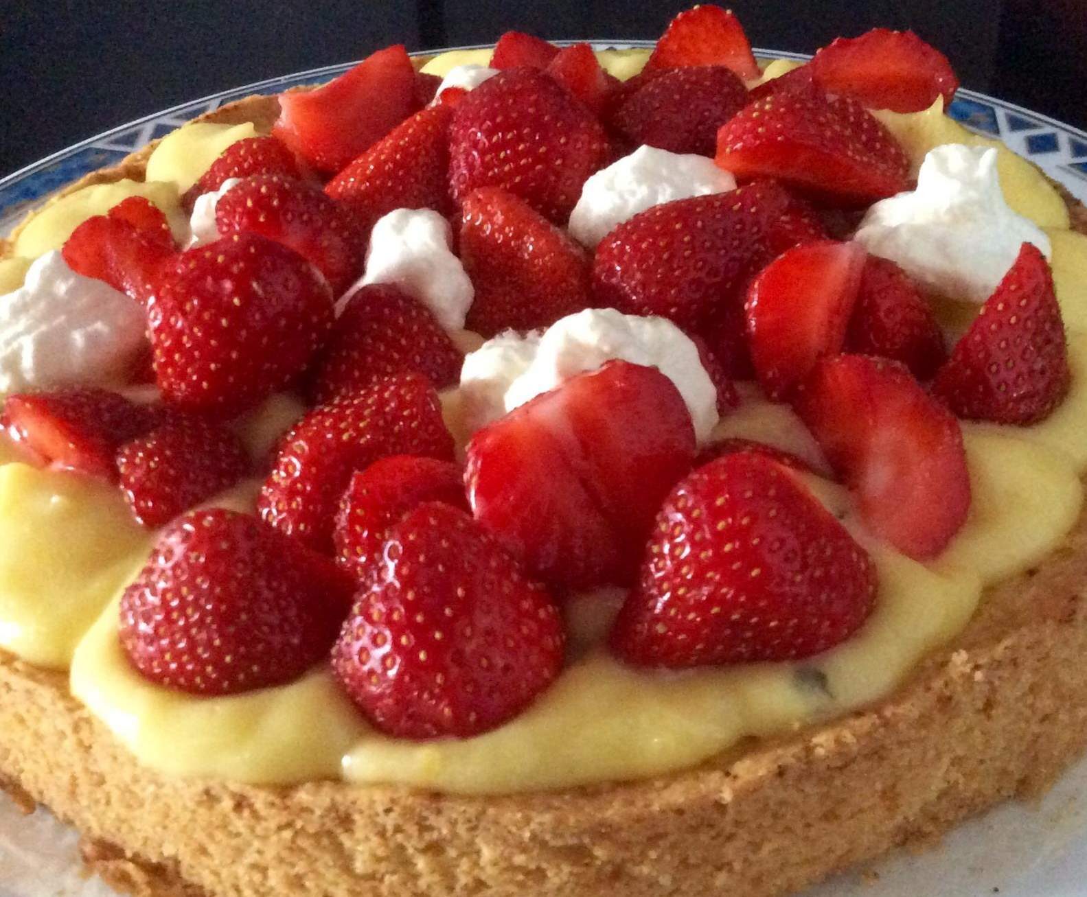 Tarte aux fraises, citron et basilic