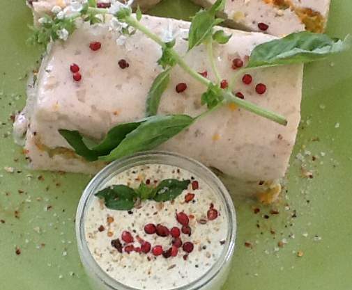 TERRINE DE POISSON SAUCE A L AÏL BASILIC