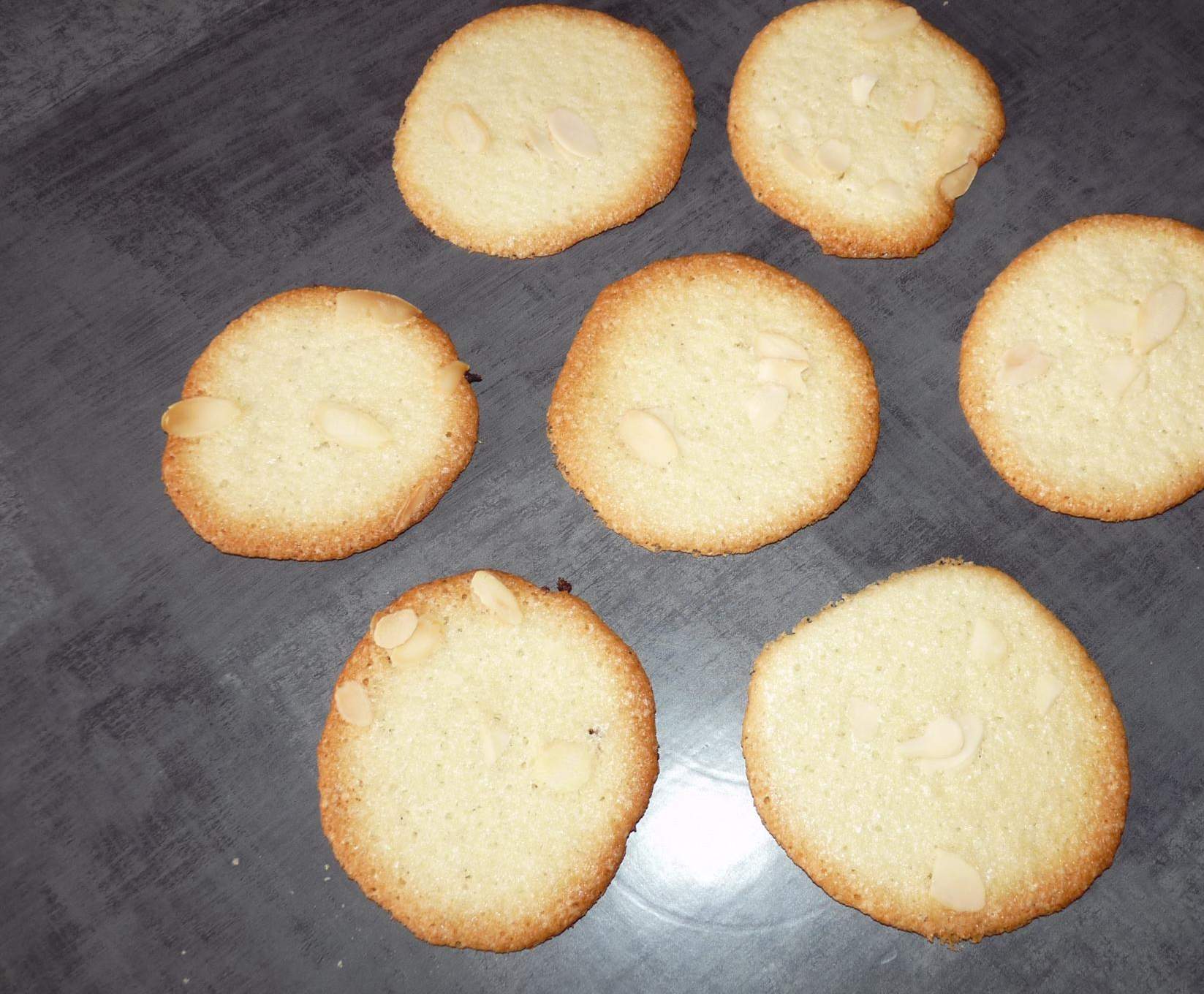 tuiles avec reste de blancs d'oeufs