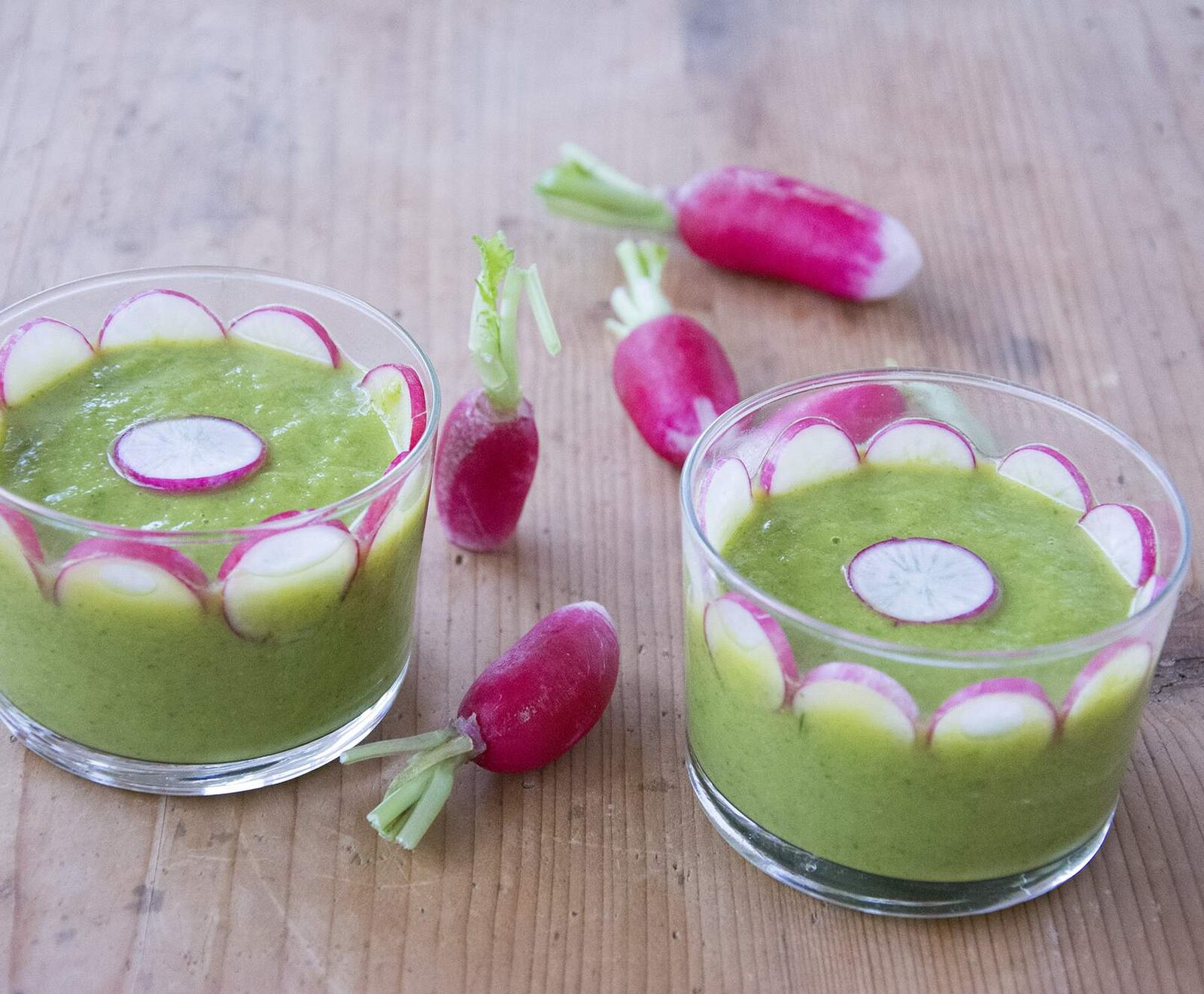 Velouté carottes, courgettes, radis et fanes de radis