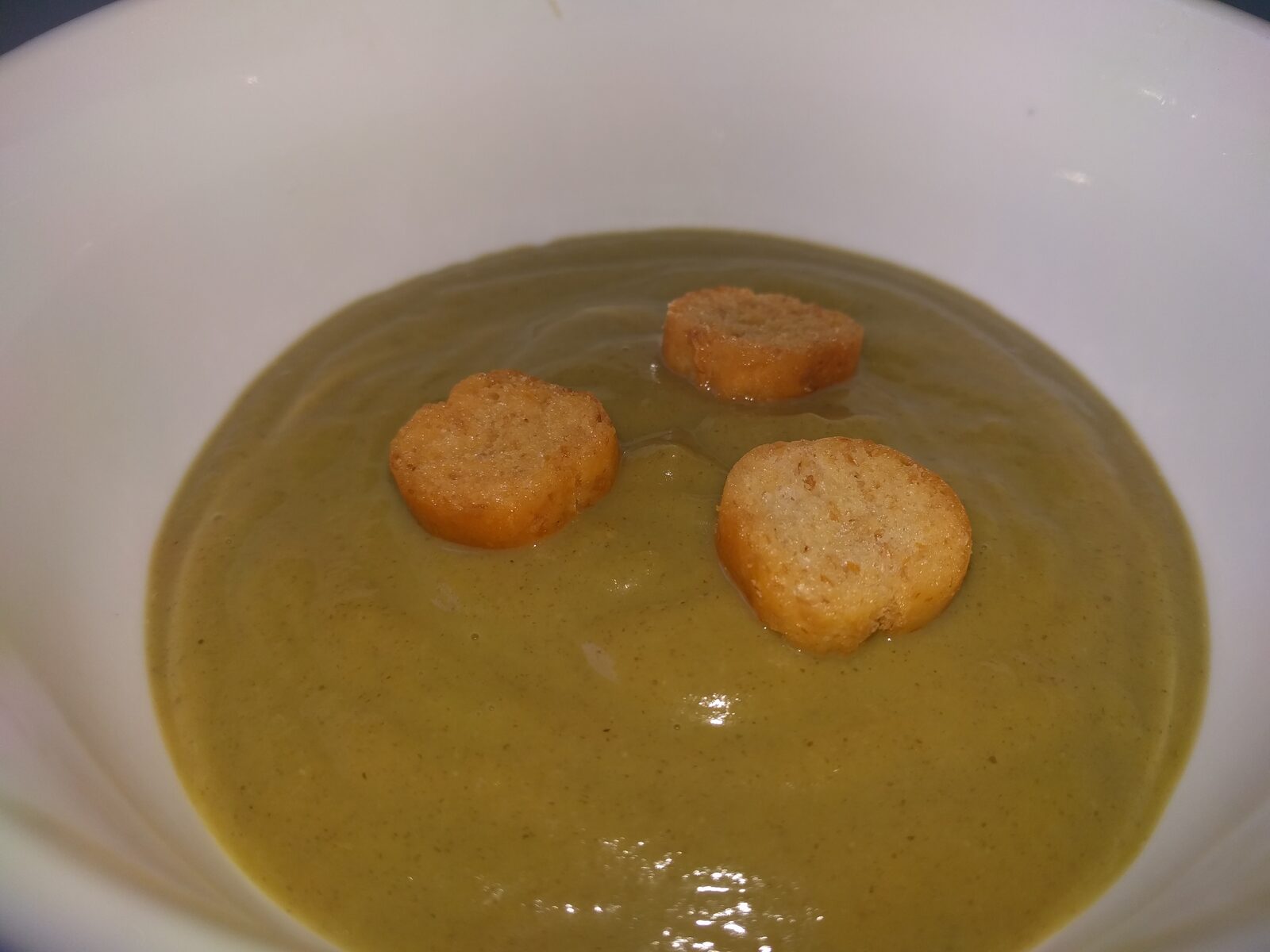 Velouté choux de bruxelle, poireaux, vache qui rit