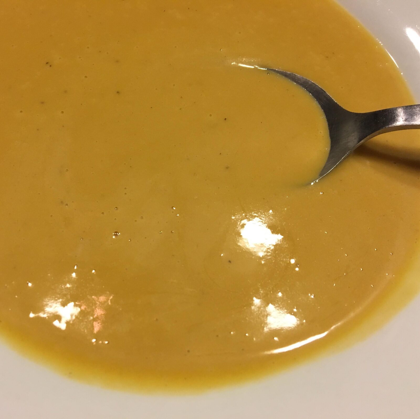 Velouté de butternut au praliné