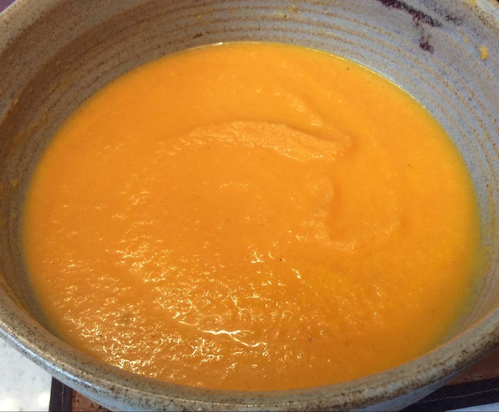 Velouté de carottes et radis noir