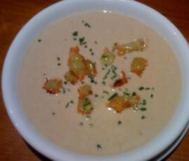 velouté de champignons aux ravioles de Royan