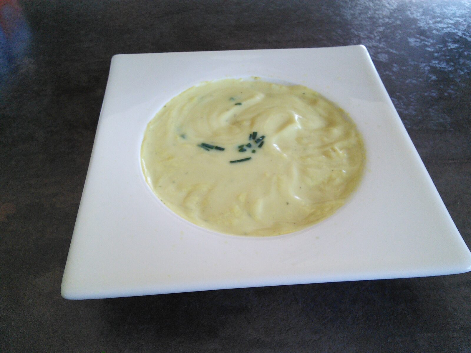 Velouté de chou fleur ail et fines herbes