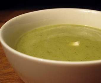Velouté de courgettes au chèvre frais