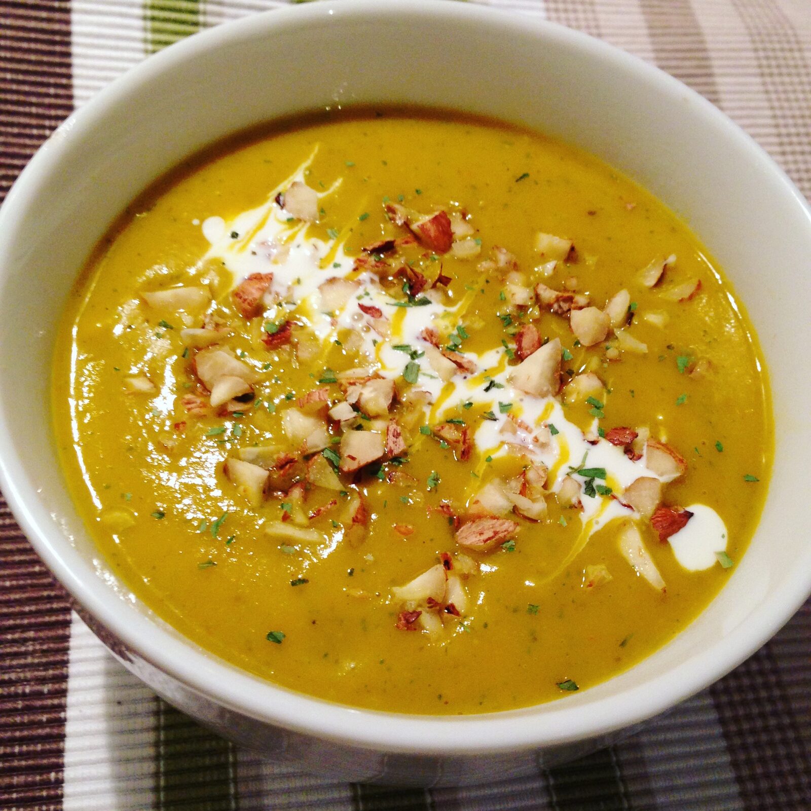 VELOUTÉ DE POTIMARRON ET PATATE DOUCE AU LAIT DE COCO