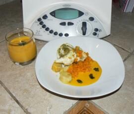 Velouté de potiron + filet d'églefin au pesto sauce potiron safranée