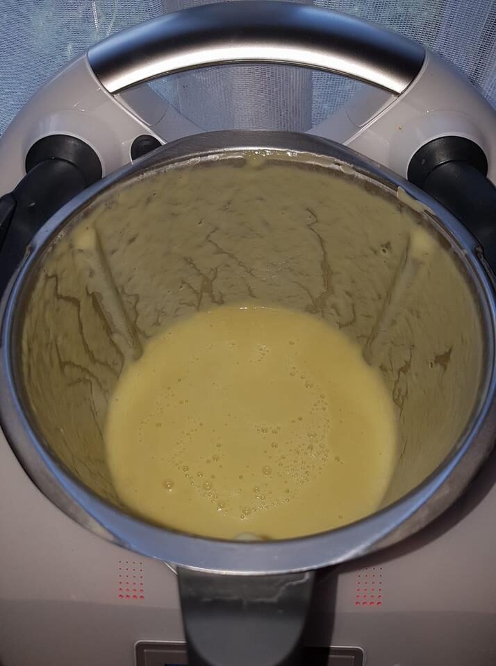 Velouté de topinambour au miel et au curry