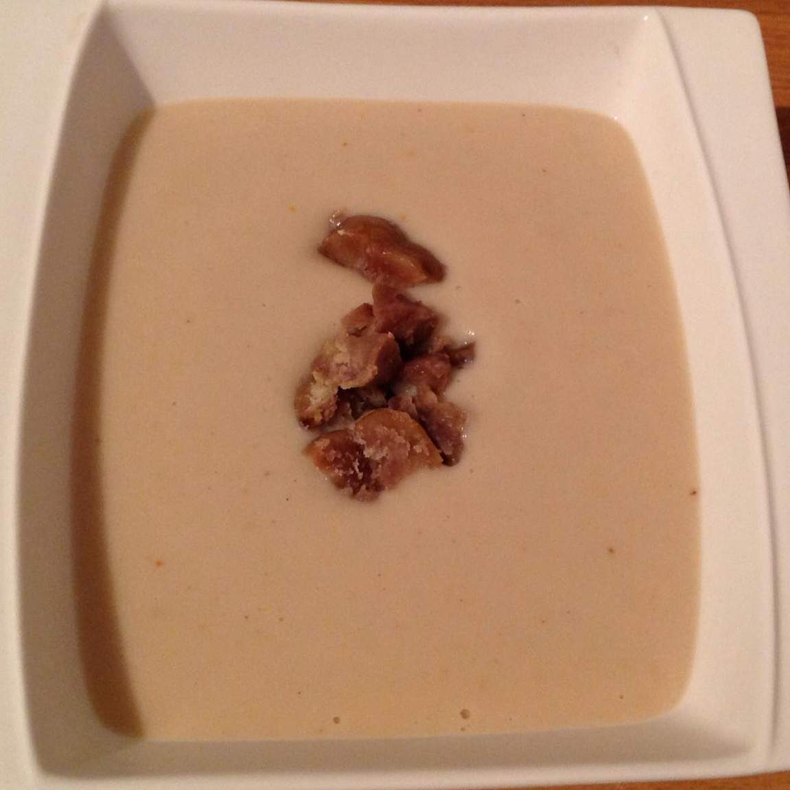 Velouté onctueux de panais et châtaignes