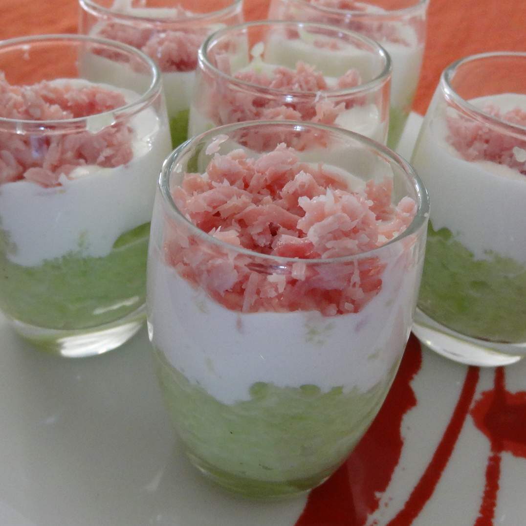 Verrine pour apéritif : concombre et Vache...