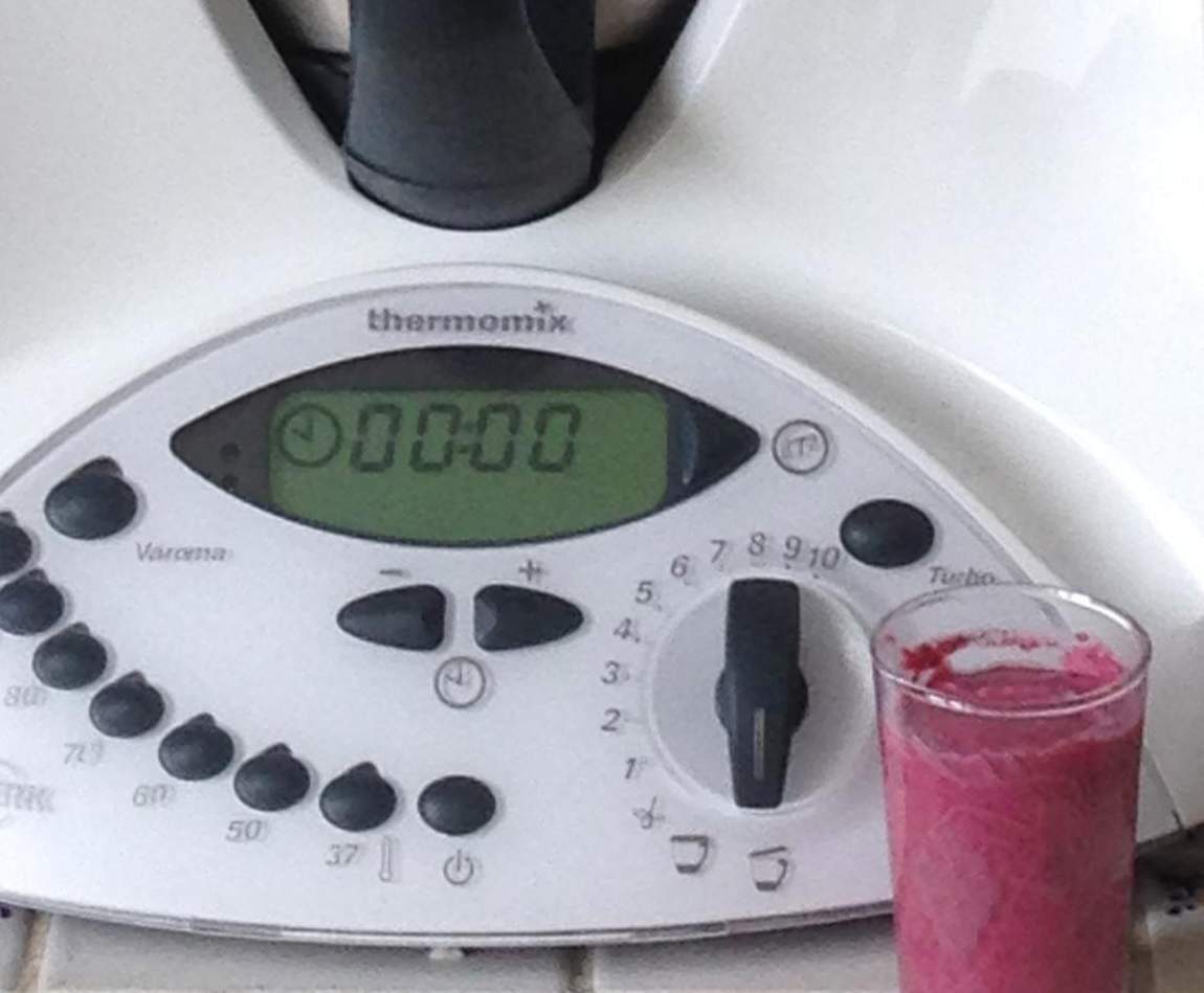 VERRINES DE BETTERAVE AU CHEVRE FRAIS