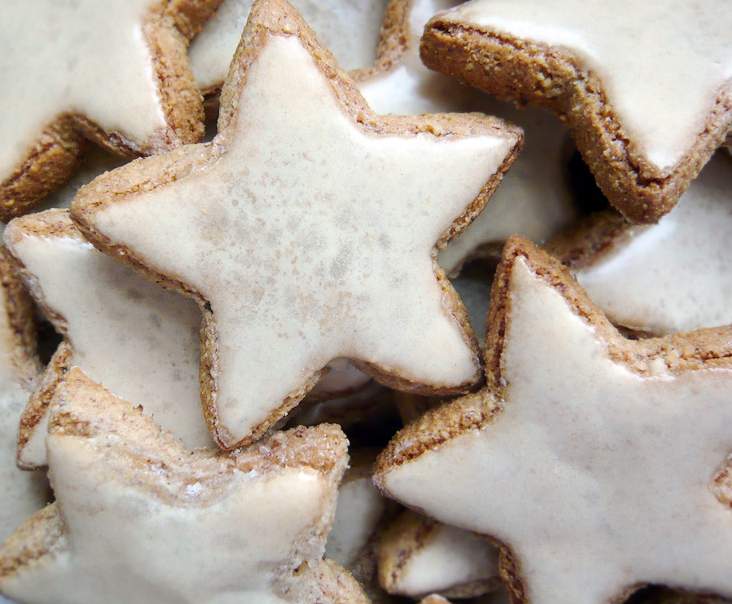 Zimtsterne ou etoiles a la cannelle